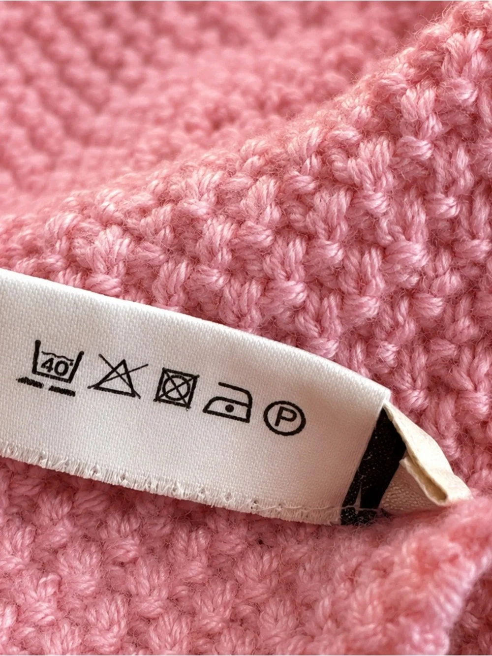 Marion Foale 100% Wool Pink Knit Scarf Made in England Textured Winter Wrap